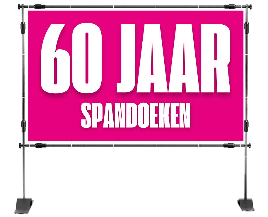Spandoek 60 jaar met gele achtergrond, tekst 'Gefeliciteerd! We drinken er minimaal één op jou', illustraties van bierglazen
