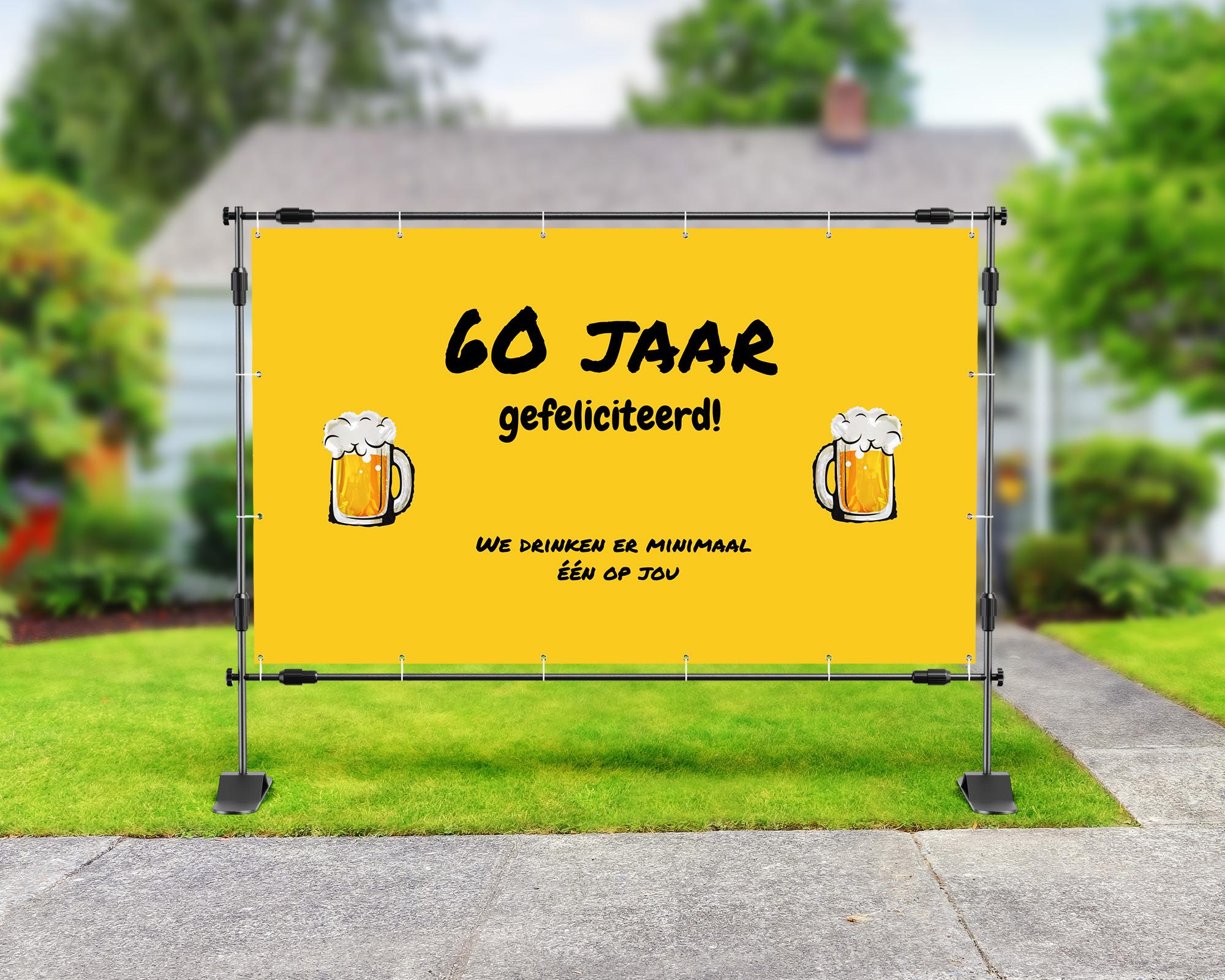 60 jaar spandoek met biertjes